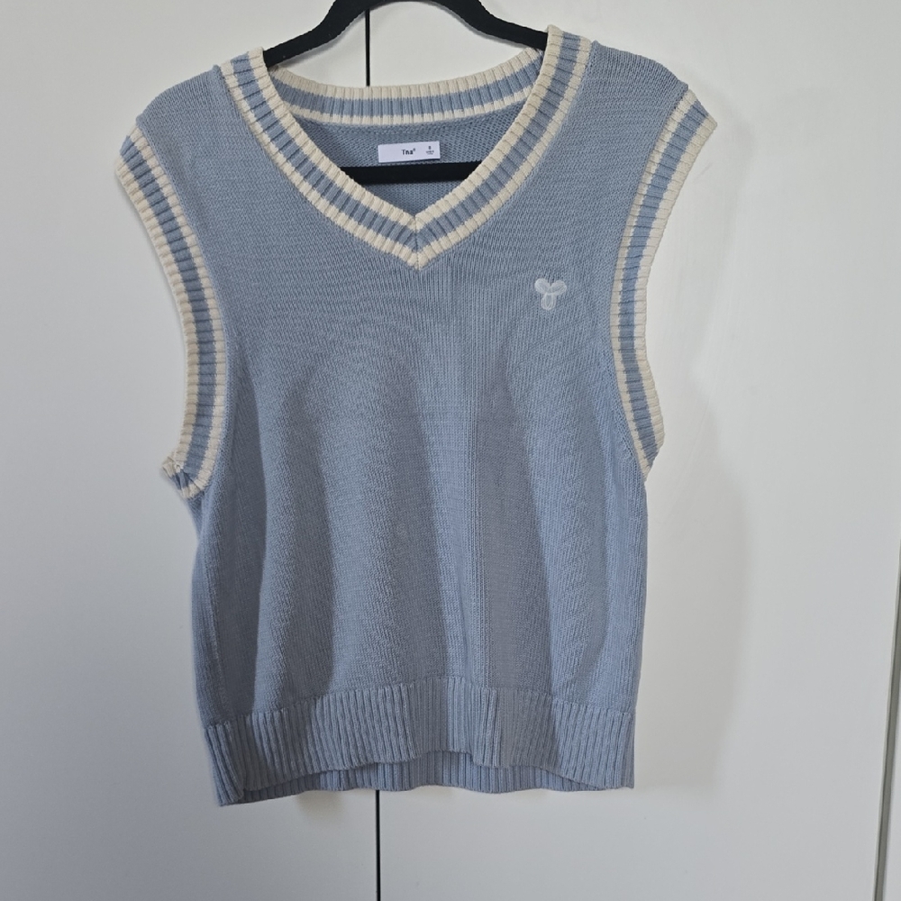 TNA Gray and Black Knit Sweater